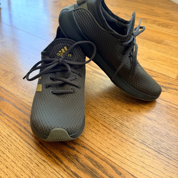 Adidas Cloudfoam tennis shoes 6.5 - Picture 6 of 9